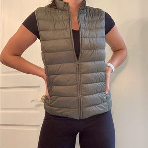 UNIQLO bubble vest